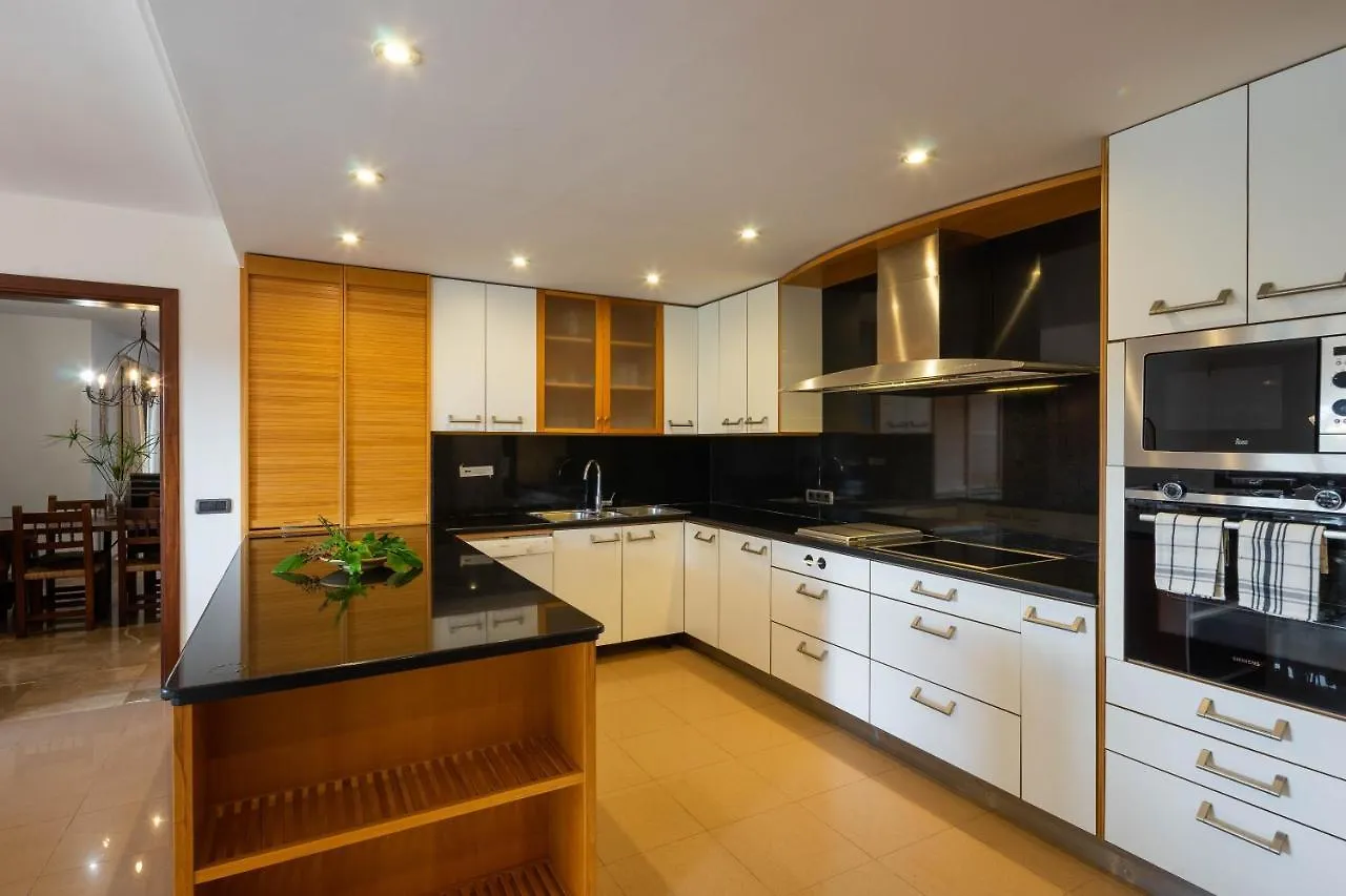 Villa Les Oliveres Antonia By Sunvillas Mallorca Port de Pollenca