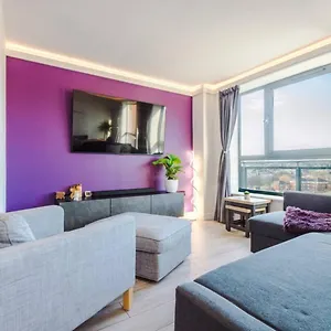 High-spec Penthouse Free Parking Space , Sheffield United Kingdom